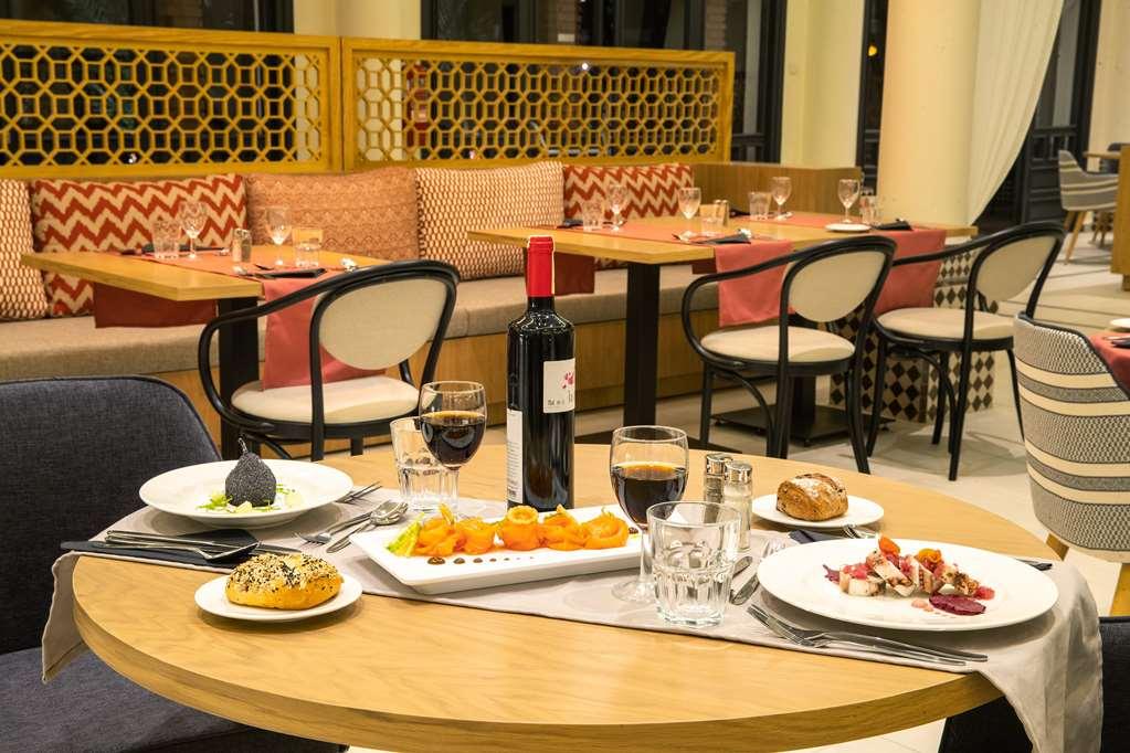 Sol Oasis Marrakech Hotel Ouahat Sidi Brahim Ресторант снимка